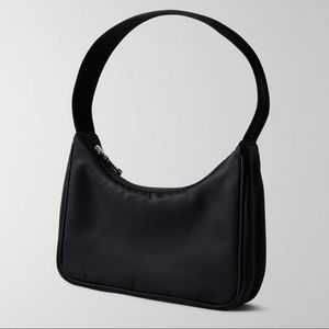 NWT Aritzia Main Character GOLDIE Bag